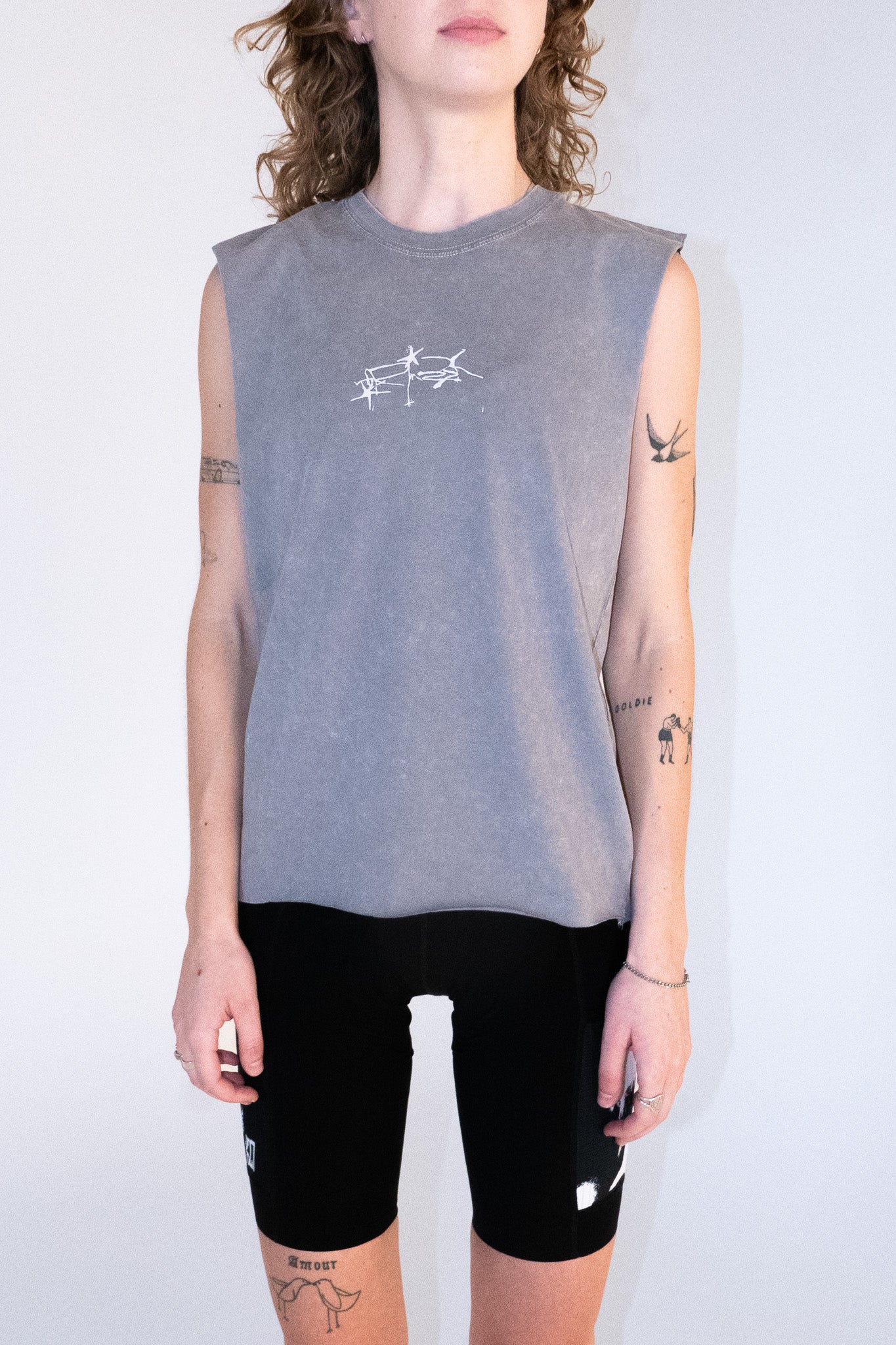 'Frequency Illusion' Muscle Tee